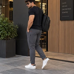 [Compre 2 Leve 3] Calça Masculina Tática Jogger | Conforto com Bolsos de Zíper e Ajuste na Cintura